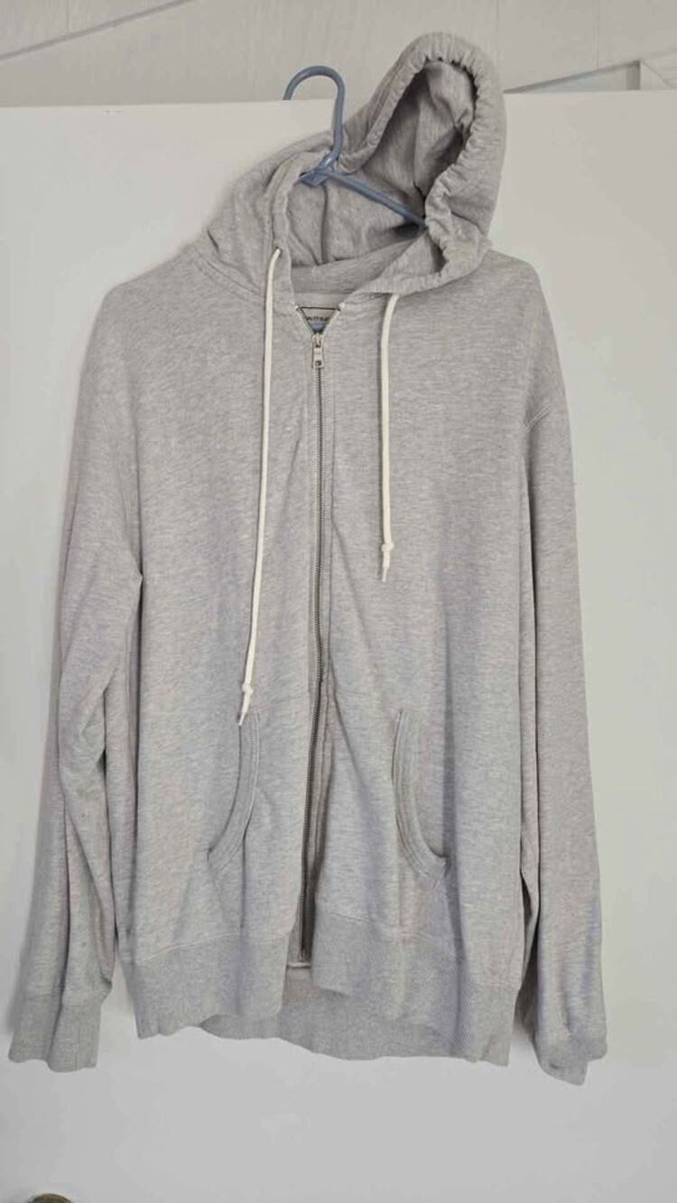 Old navy zip up hoodie large gray